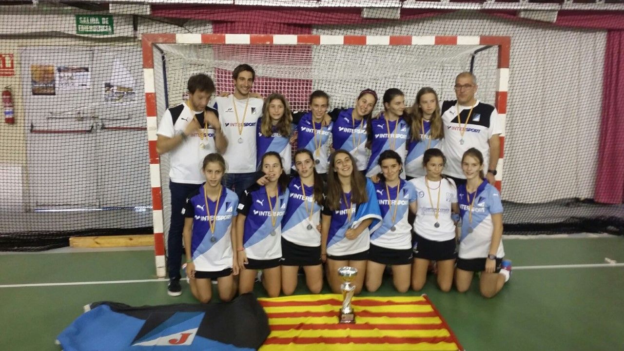 L'equip infantil femen&iacute;, subcampi&oacute; d'Espanya d'hoquei sala. FOTO: Junior FC