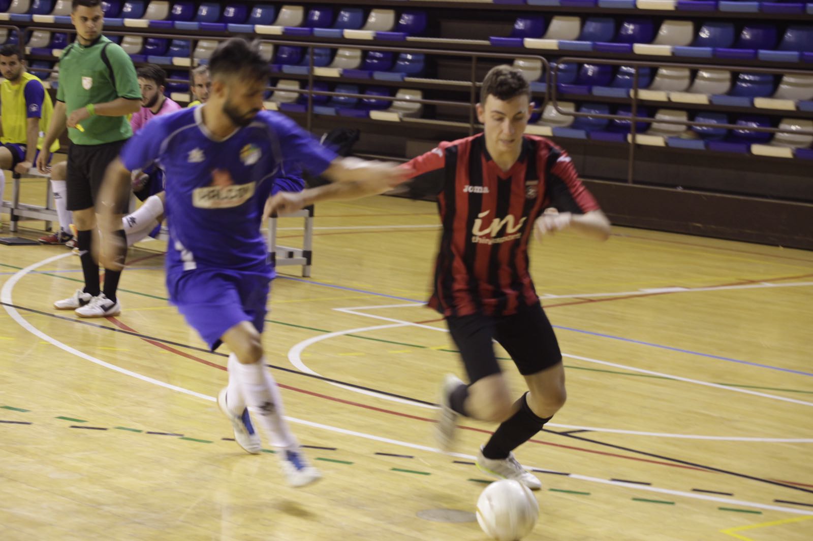 El juvenil Josep, en una acci&oacute; del partit contra el FS Montsant. FOTO: Artur Ribera 