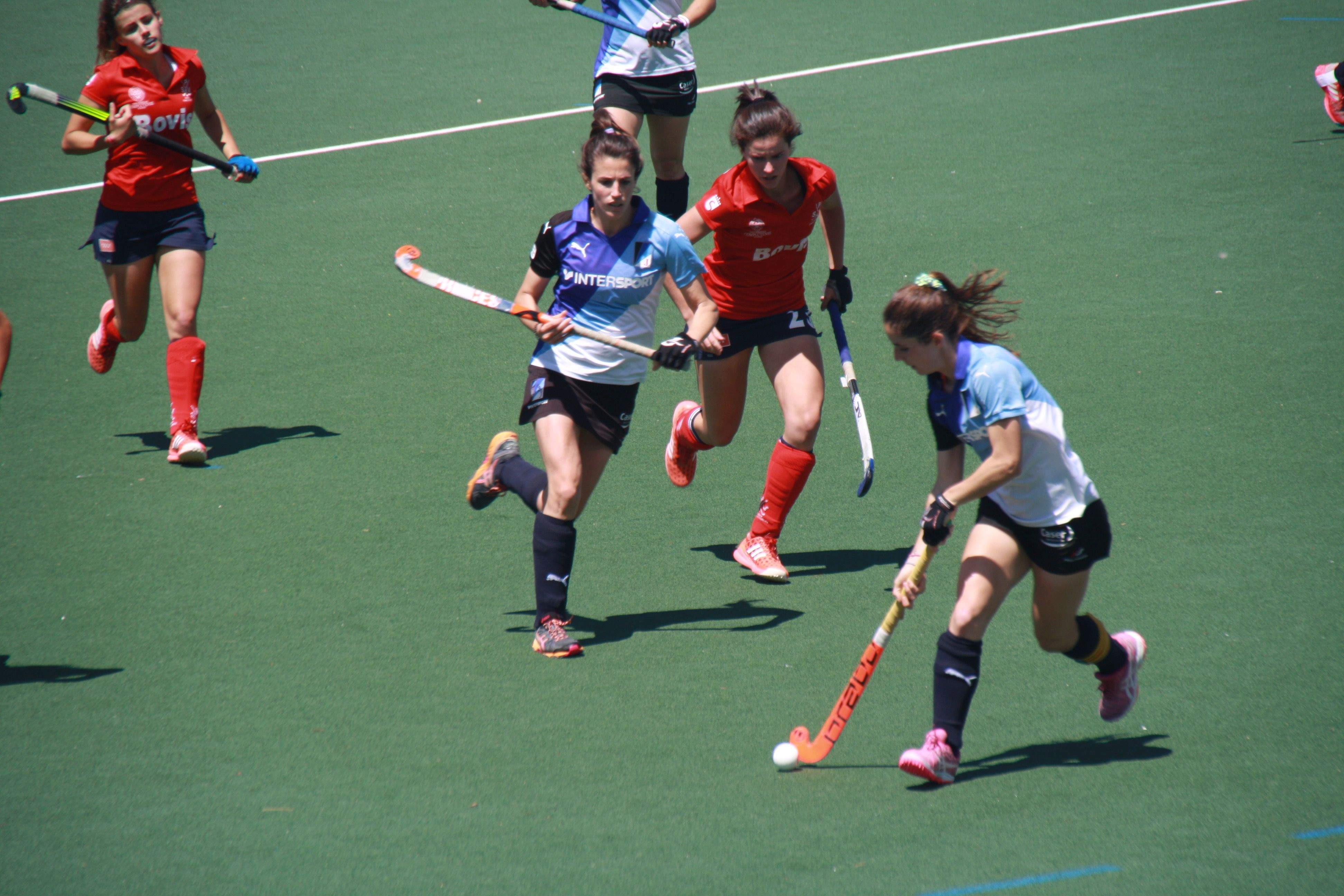 Carlota Petcham&eacute; en una acci&oacute; del xoc. FOTO: &Agrave;lex L&oacute;pez Puig