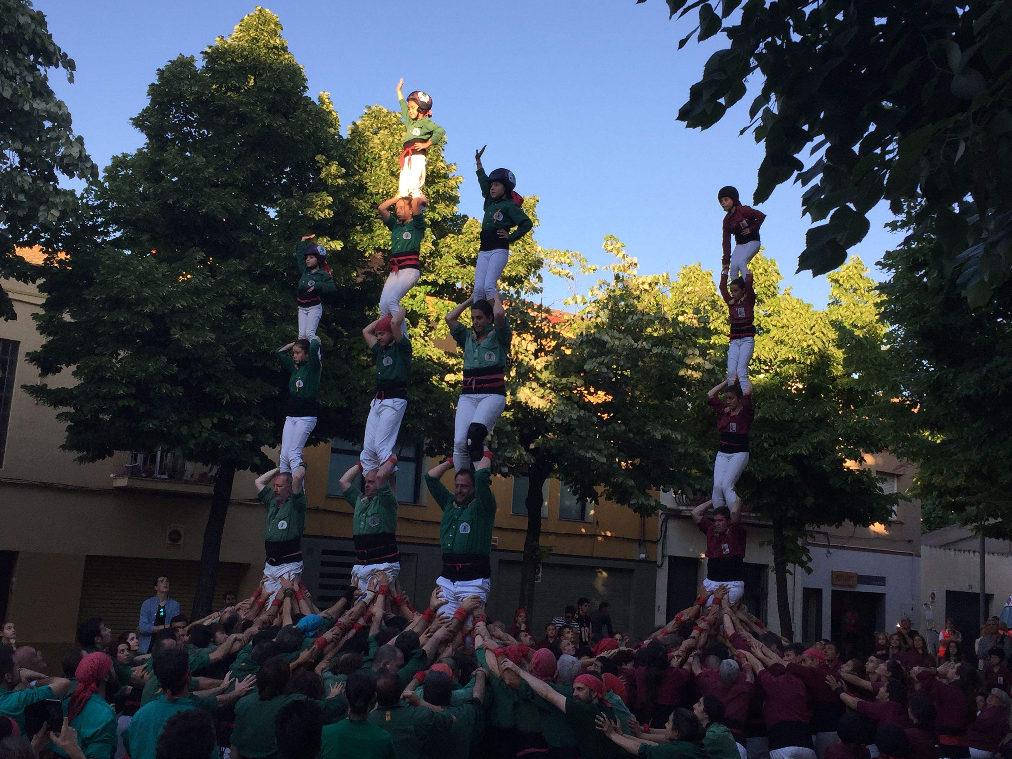 Moment de l'actuaci&oacute; de vig&iacute;lies de Sant Pon&ccedil;. FOTO: C. Caball&eacute;