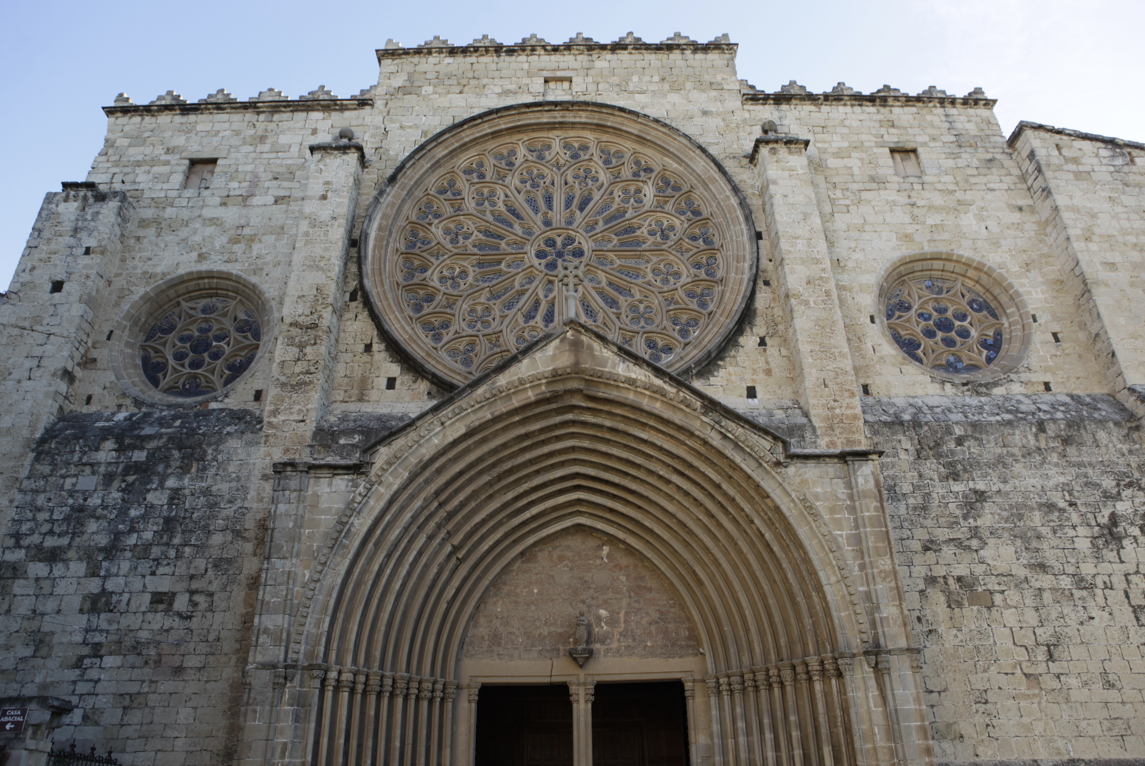 L'entrada principal a l'església del Monestir de Sant Cugat FOTO: Artur Ribera