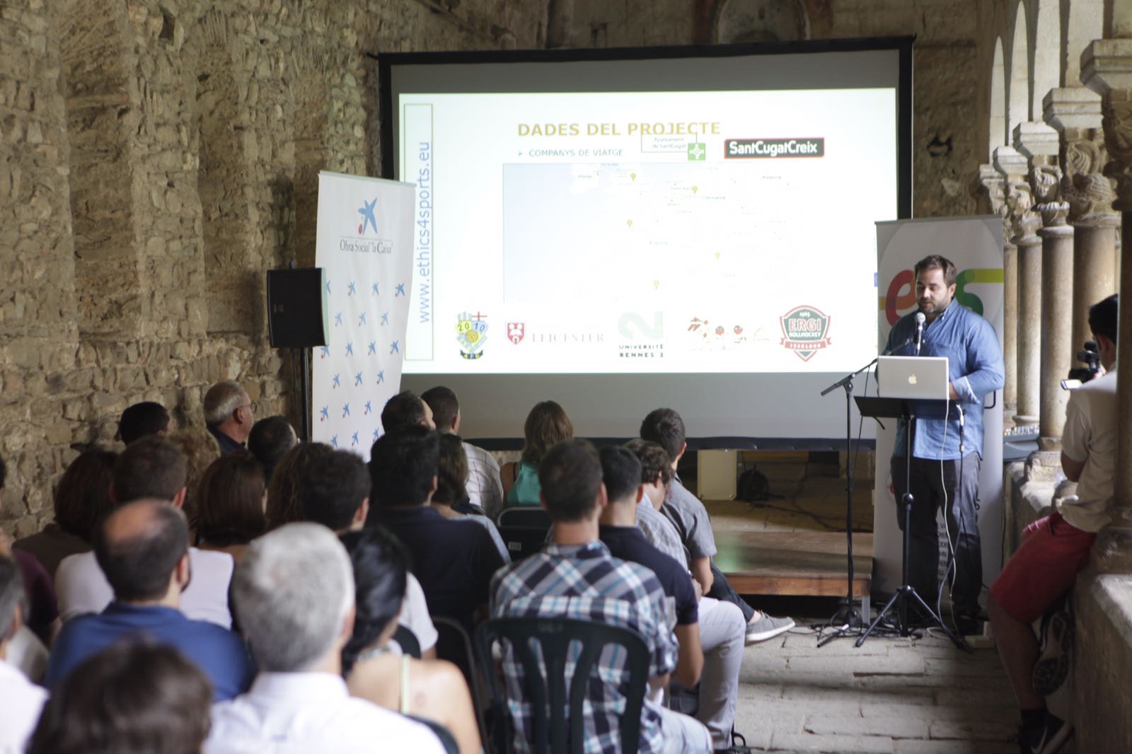 Eloi Rovira, regidor d'Esports de Sant Cugat, en una de les seves dues intervencions. FOTO: Artur Ribera