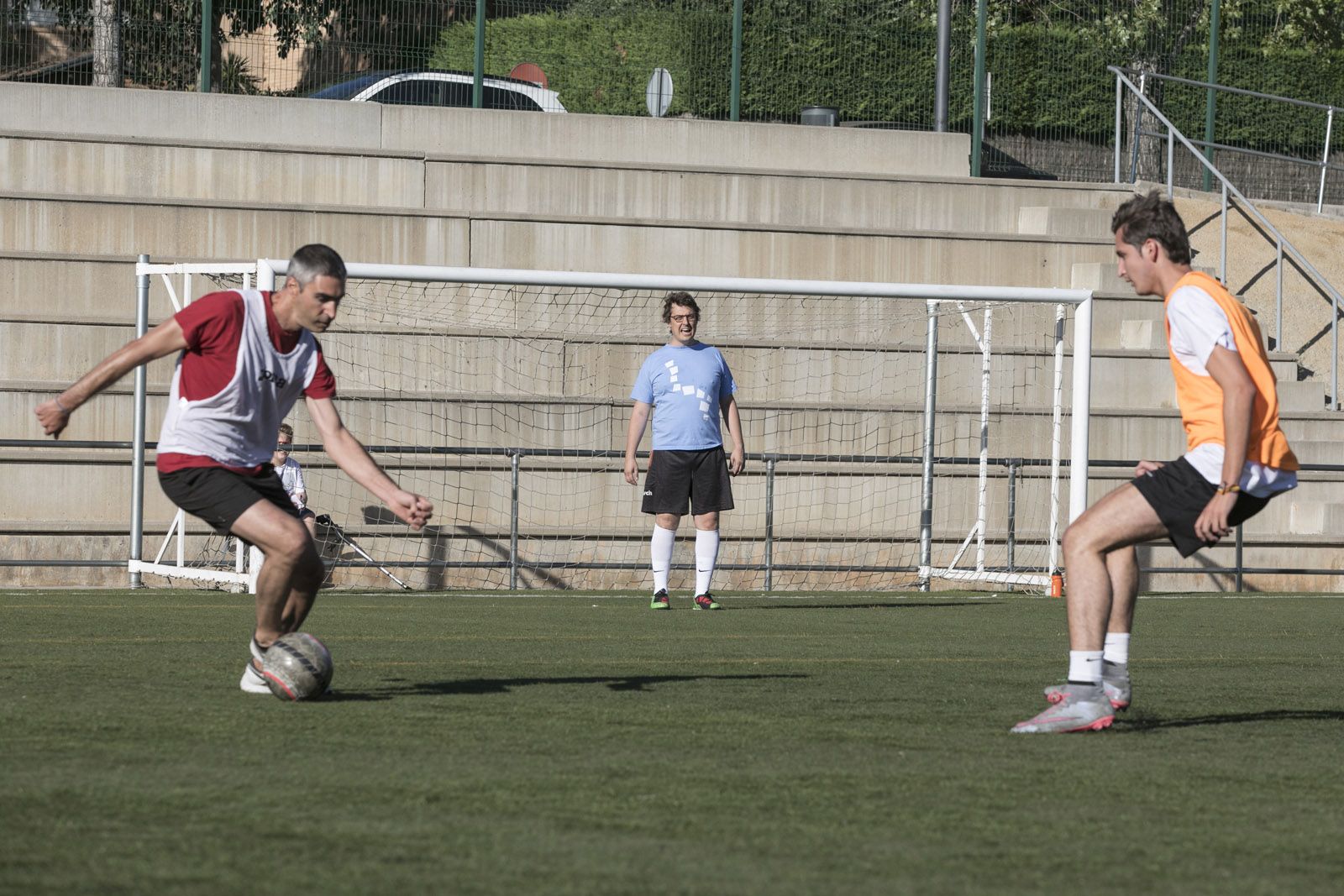 Els polítics van jugar amb molts joves 'polítics'. FOTO: Lali Puig