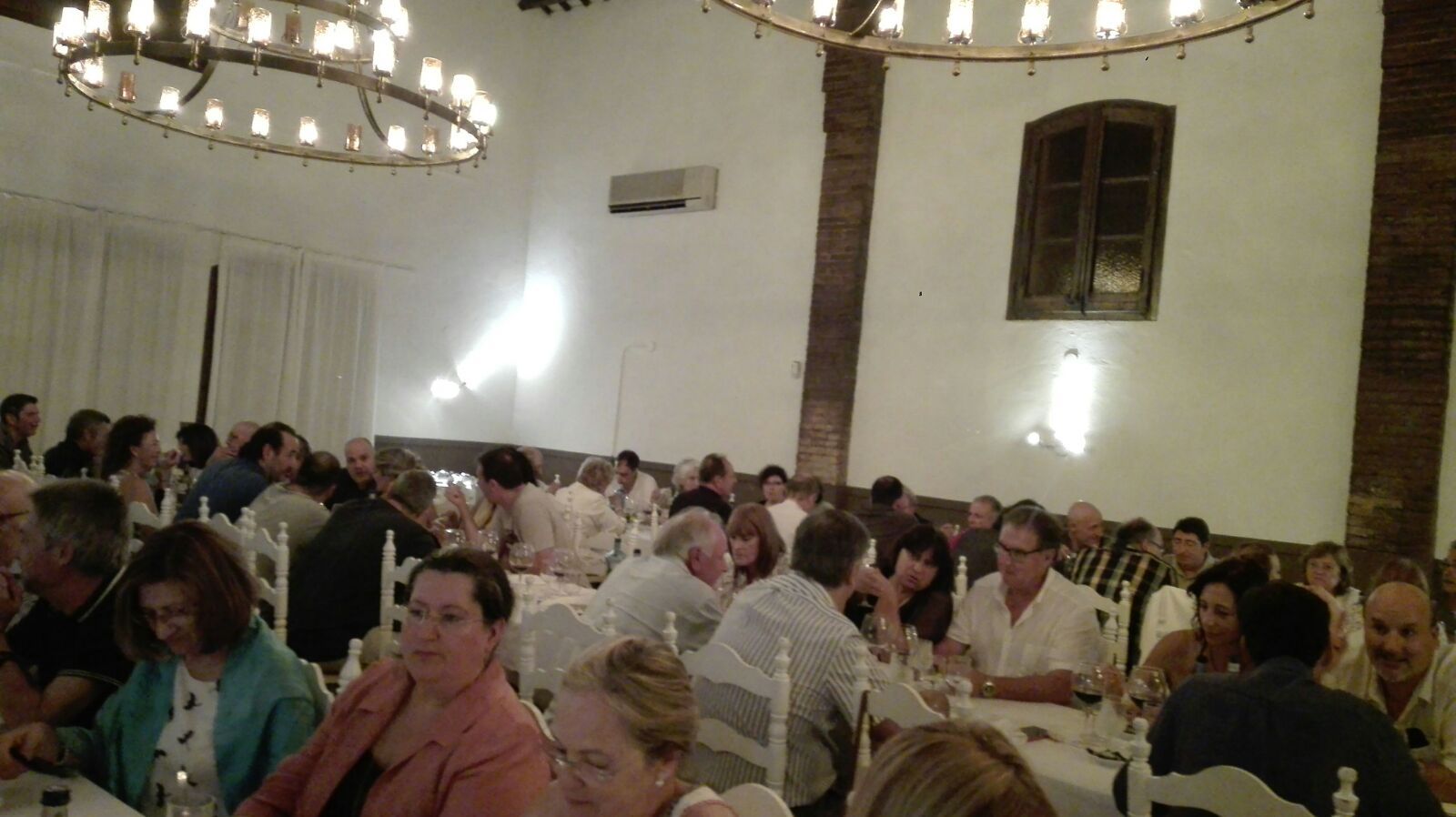Una vuitantena de persones han sopat al restaurant Mas Gener. FOTO: Cedida