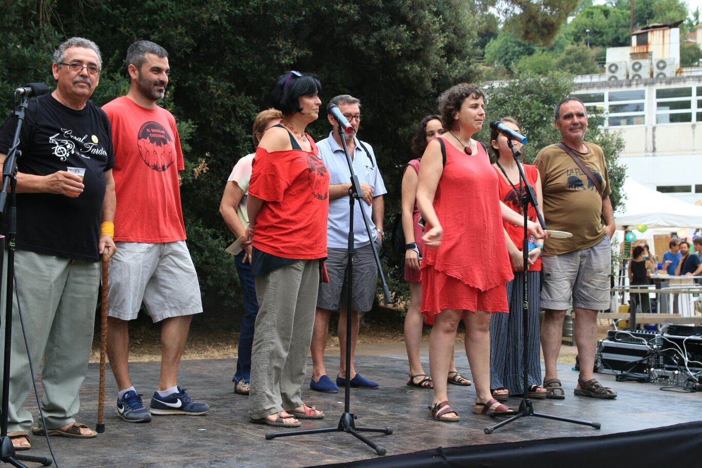 El Senglar Cultural són els organitzadors de la festa al barri FOTO: Lali Álvarez El Senglar Cultural són els organitzadors de la festa al barri FOTO: Lali Álvarez