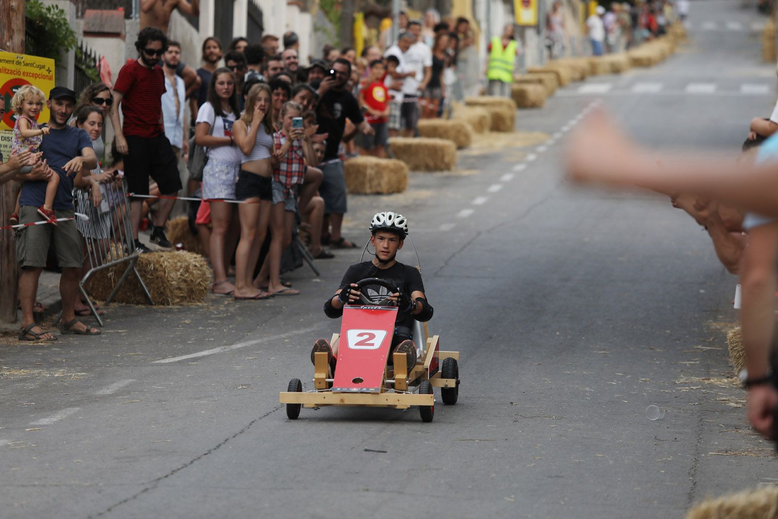 Festa Major de la Floresta: 6a Baixada d’Andròmines a l’Avinguda Verge Montserrat i baixada Can Llobet. FOTO: Lali Puig Festa Major de la Floresta: 6a Baixada d’Andròmines a l’Avinguda Verge Montserrat i baixada Can Llobet. FOTO: Lali Puig