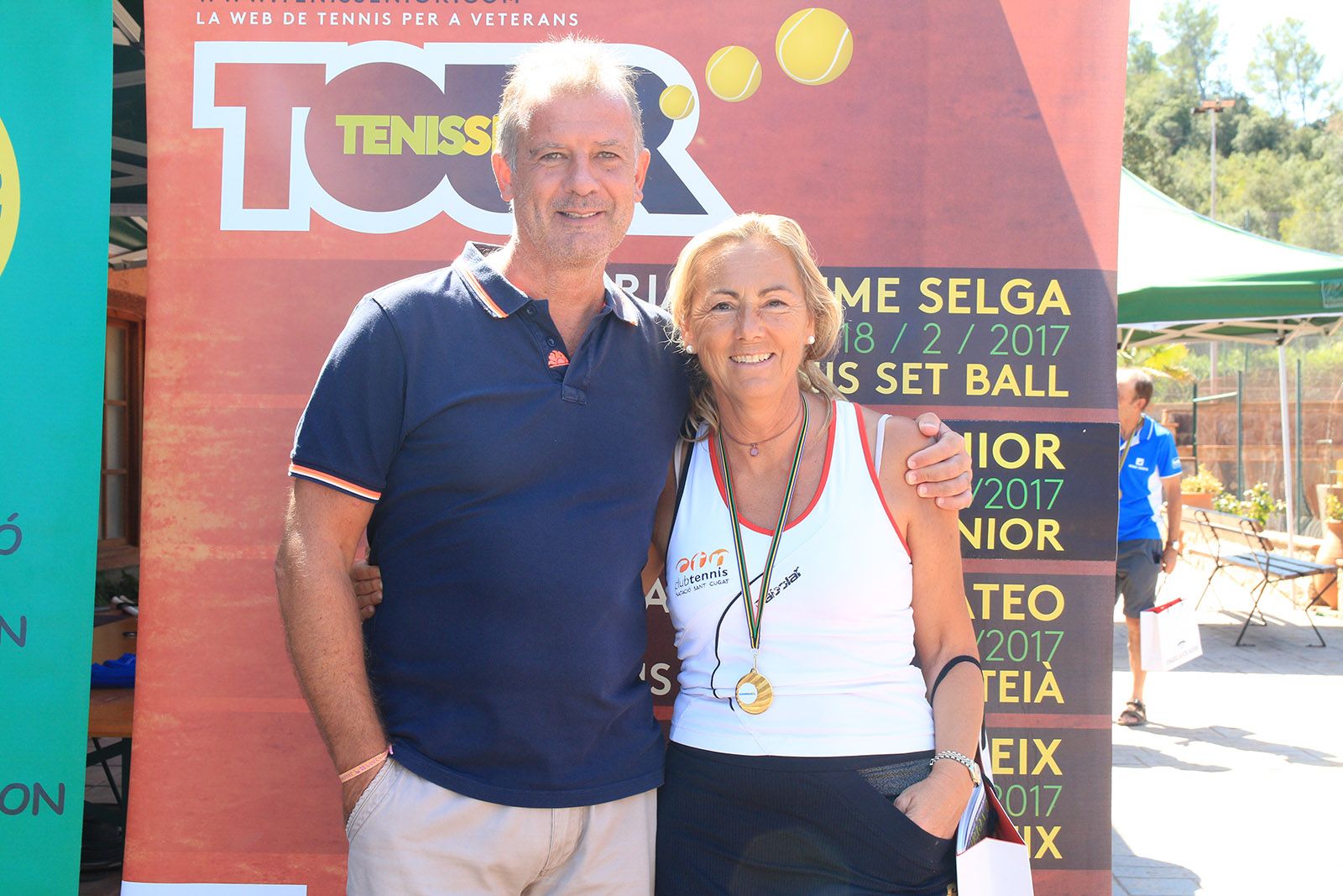 Alba Mauri (CTN Sant Cugat), campiona de consolidació de +50 anys, amb Joan Carles Pradell. FOTO: Lali Álvarez Alba Mauri (CTN Sant Cugat), campiona de consolidació de +50 anys, amb Joan Carles Pradell. FOTO: Lali Álvarez