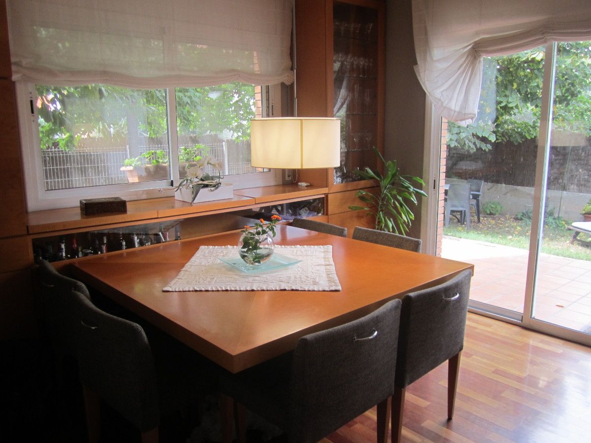 El menjador té molta llum exterior FOTO: Cedida El menjador té molta llum exterior FOTO: Cedida