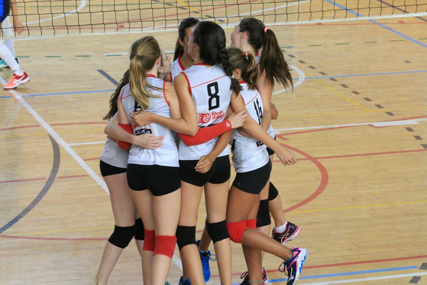 Un dels equips del DSV Sant Cugat celebrant un punt. FOTO: Lali Álvarez