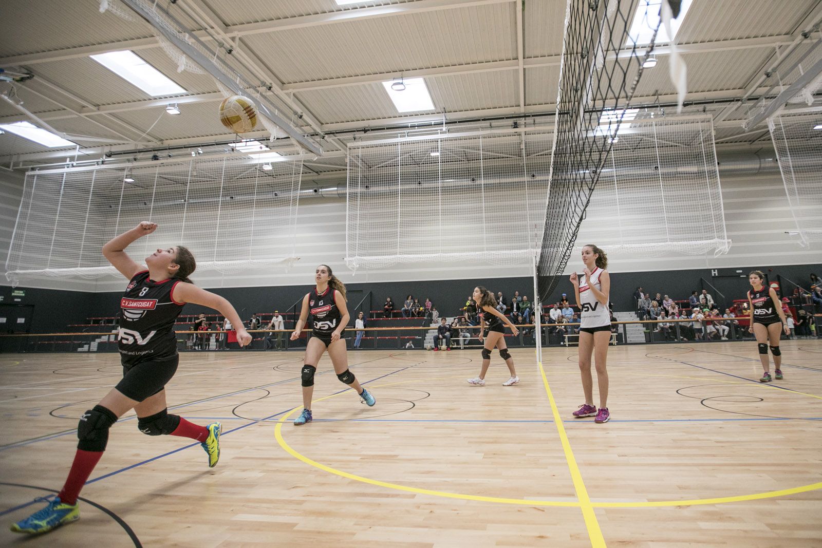 Jugadores del DSC Club Voleibol Sant Cugat han fet una exhibició. FOTO: Lali Puig