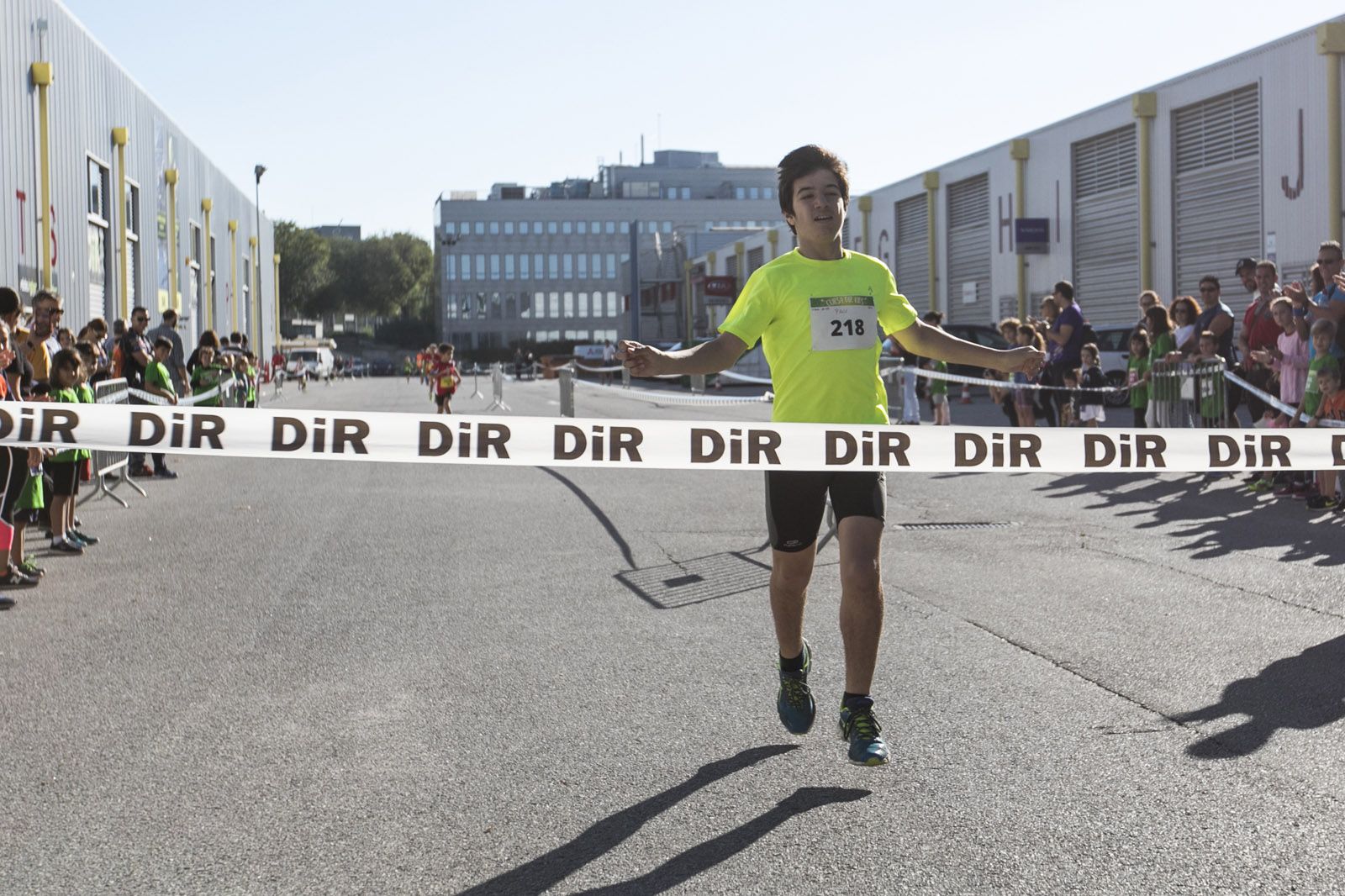 Un dels guanyadors de la 4a edició de la Cursa DiR Kids Sant Cugat. FOTO: Lali Puig