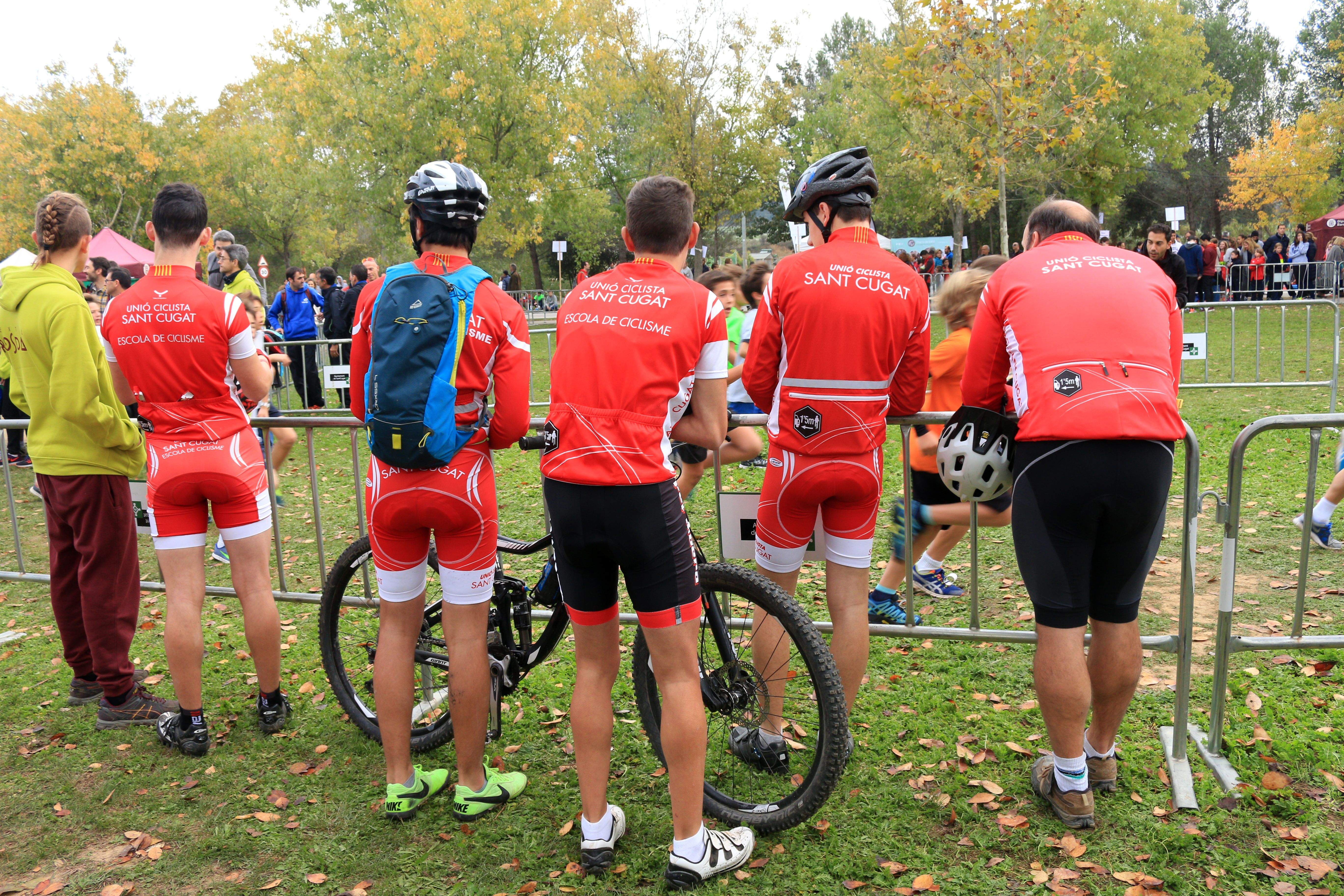 La Unió Cicclista Sant Cugat -a la foto- i el Club Muntanyenc Sant Cugat col·laboren amb el cros. FOTO: Lali Álvarez