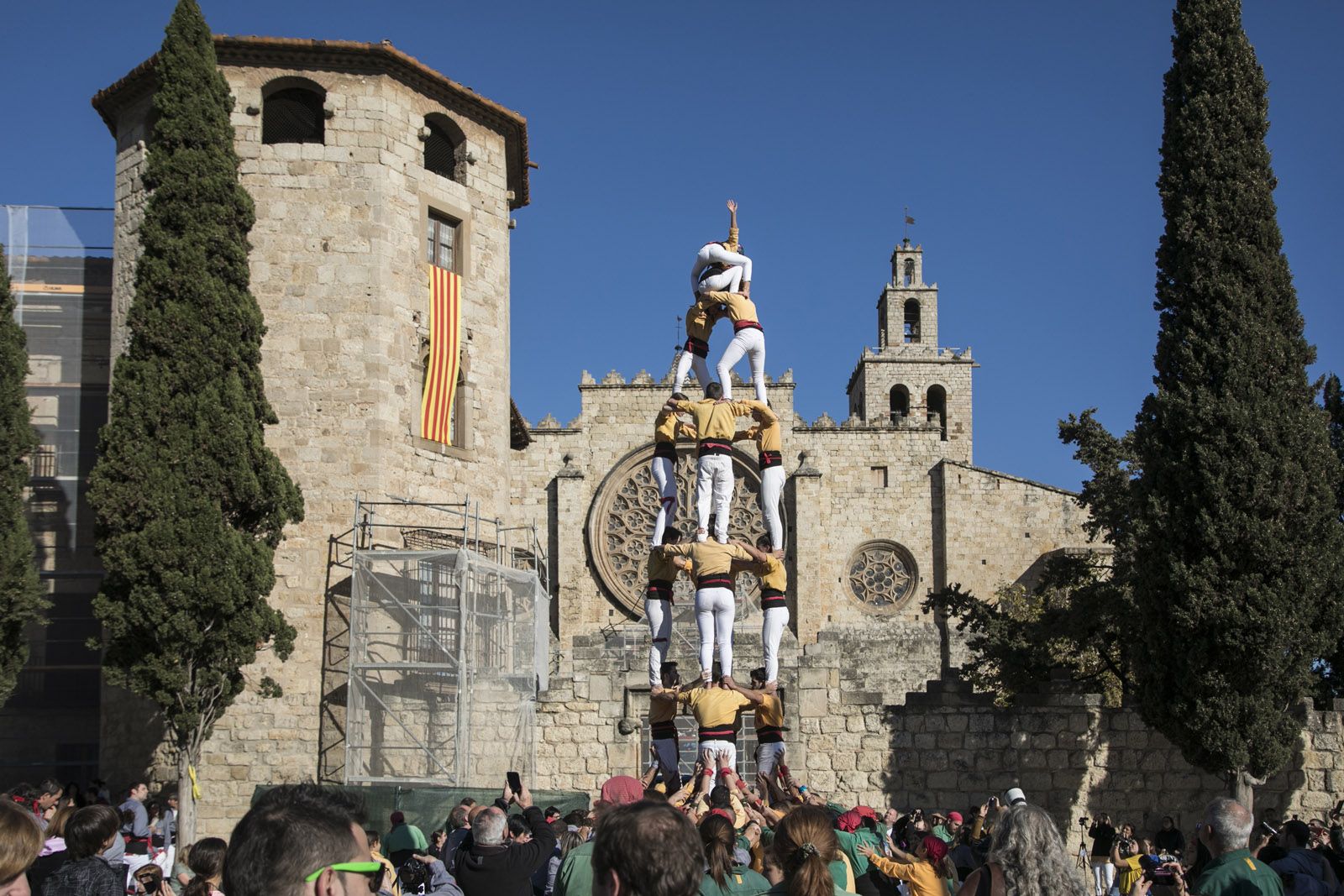 Diada dels Castellers de Sant Cugat a la Plaça d’Octavià. FOTO: Lali Puig