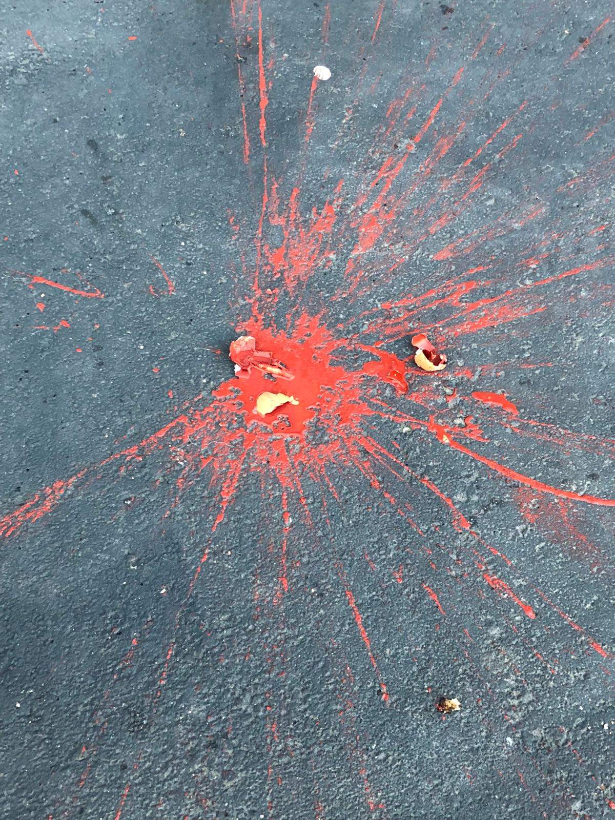 Pintura a la plaça de la Vila FOTO: Cedida