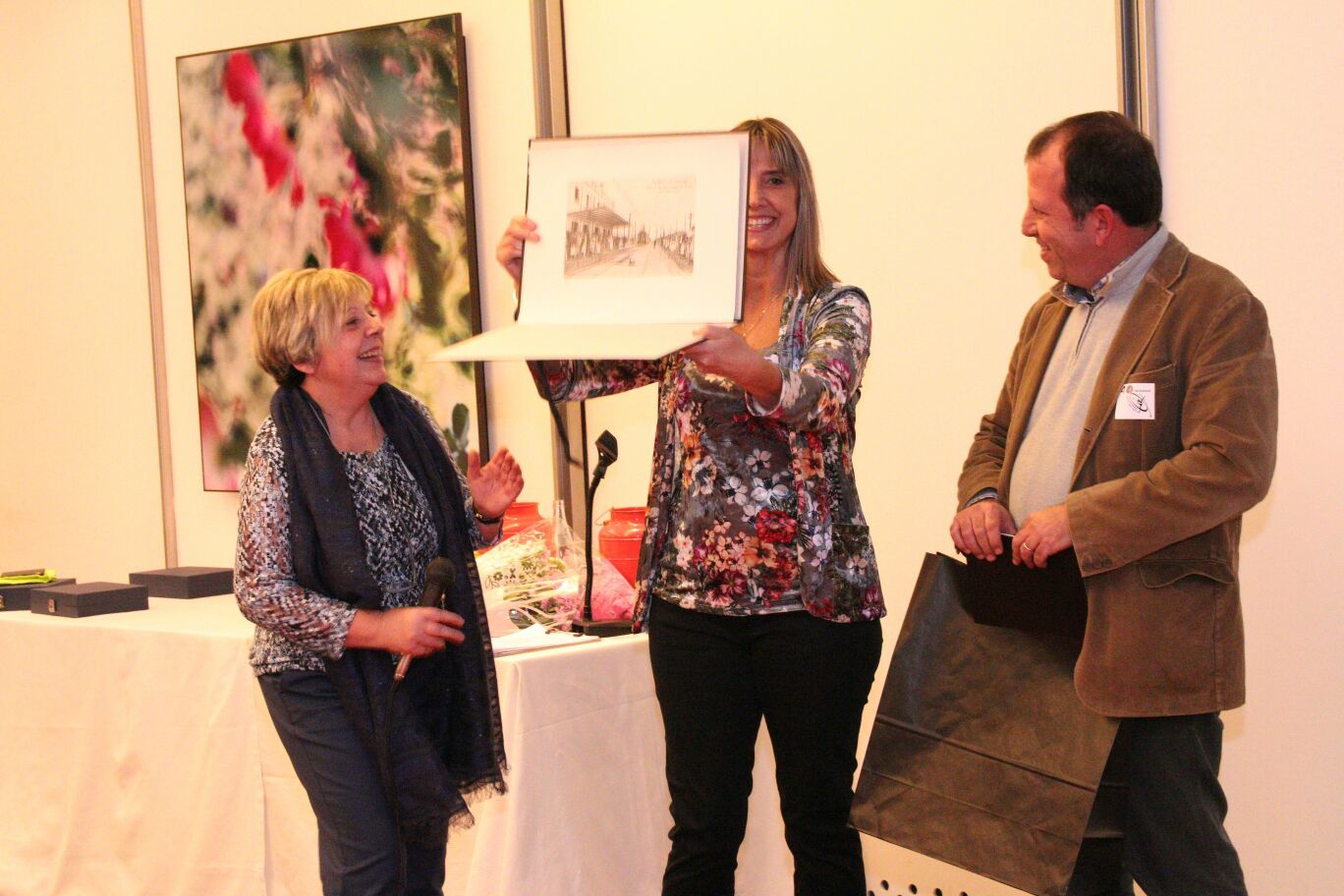 Montse Joaquín, Cristina Muñoz i Carles Brugarolas. FOTO: Lali Álvarez Montse Joaquín, Cristina Muñoz i Carles Brugarolas. FOTO: Lali Álvarez