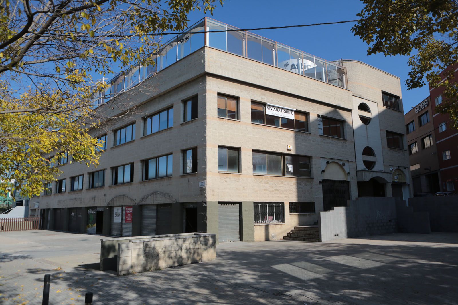 L'edifici que ocuparà i reformarà Casa Ametller al costat de la rotonda del Xic FOTO: Artur Ribera L'edifici que ocuparà i reformarà Casa Ametller al costat de la rotonda del Xic FOTO: Artur Ribera