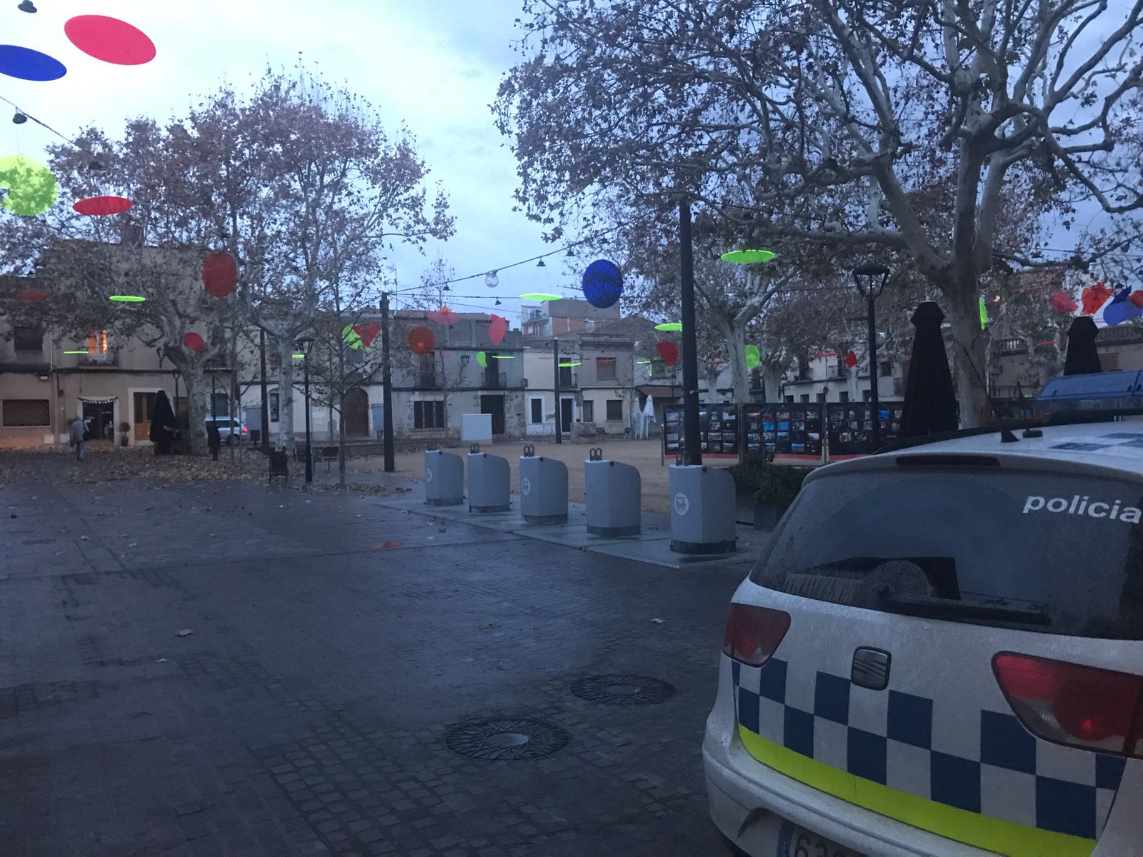 La Policia Local assegura la plaça per la caiguda de llums