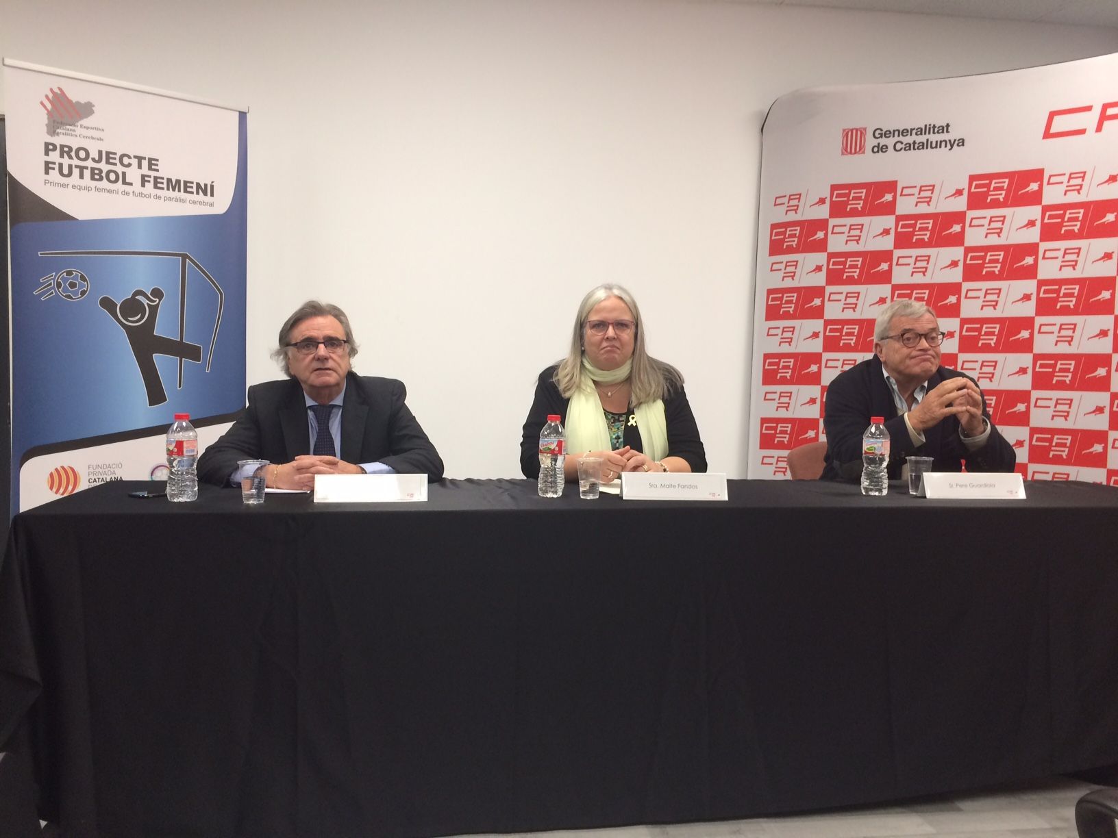 Carles Muñoz, Maite Fandos i Pere Guardiola, en l'acte. FOTO: Àlex López Puig