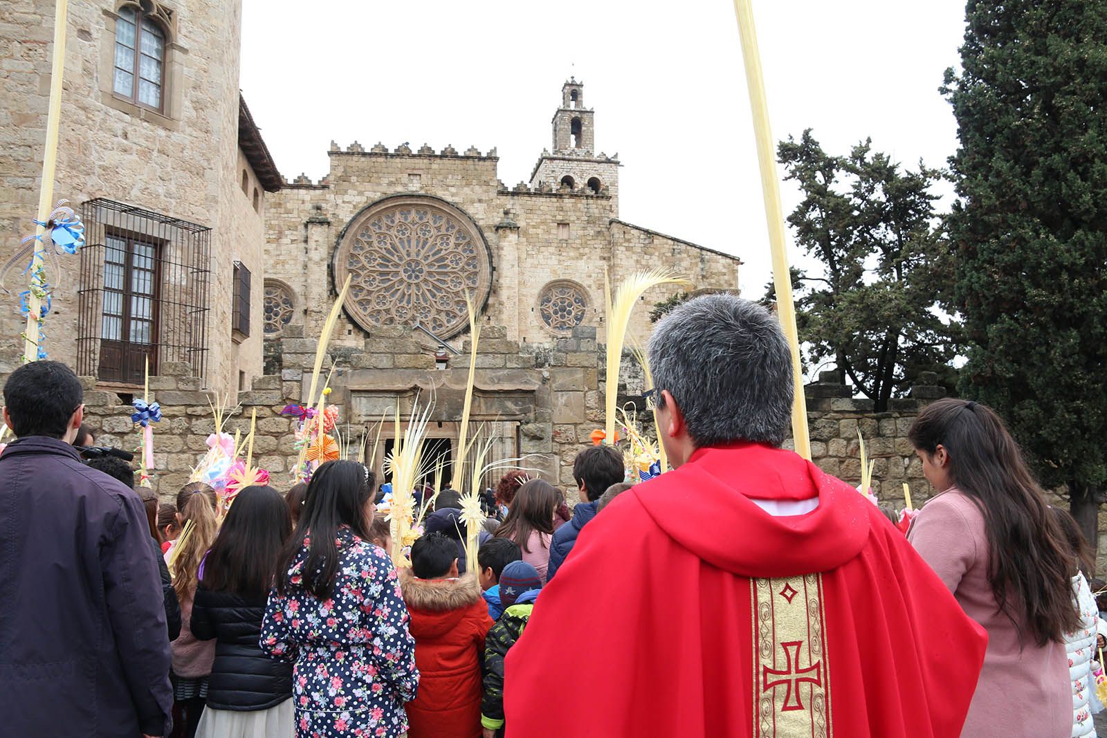 Benedicció de les palmes i els palmons a la Plaça Octavià. Foto: Lali Álvarez Benedicció de les palmes i els palmons a la Plaça Octavià. Foto: Lali Álvarez