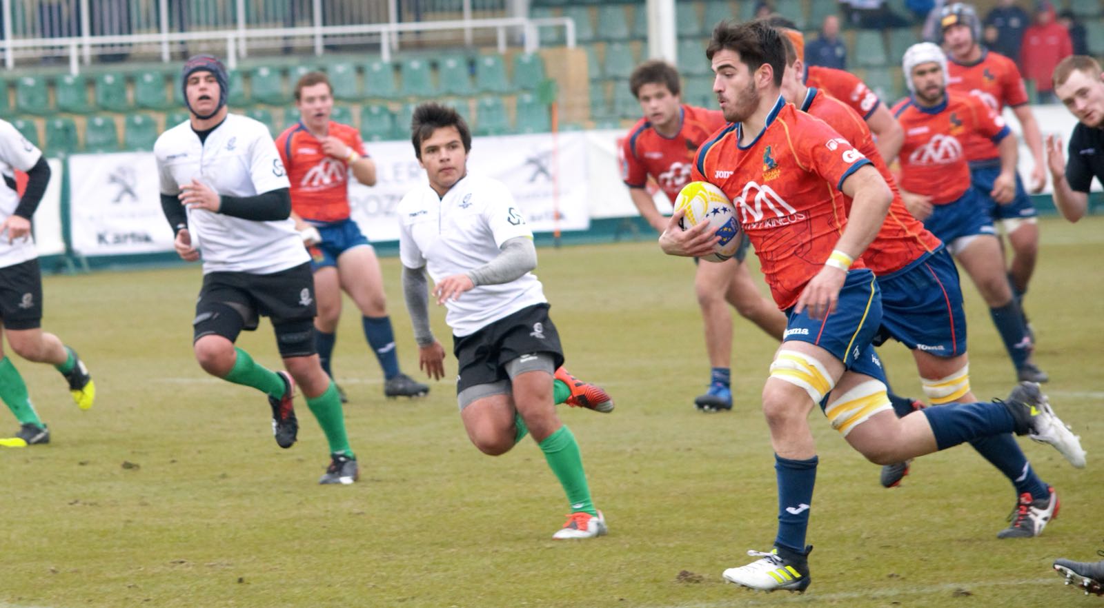 Albert Grima, en un partit de l'europeu sub-18. FOTO: Raquel Garcia
