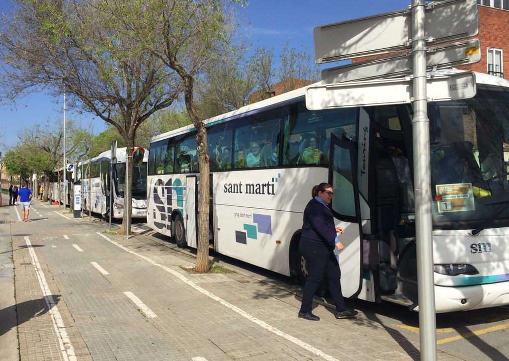 Els autocars que han sortit de Sant Cugat FOTO: Cedida Els autocars que han sortit de Sant Cugat FOTO: Cedida
