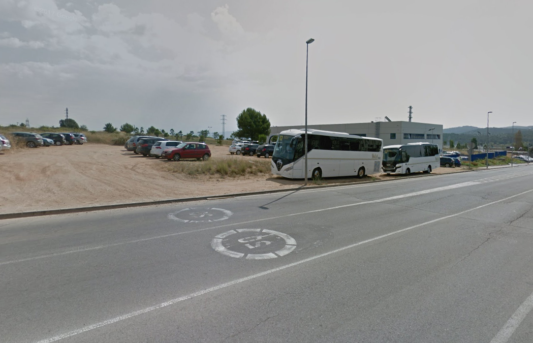L'aparcament habilitat a l'avinguda de Roquetes FOTO: Google Maps