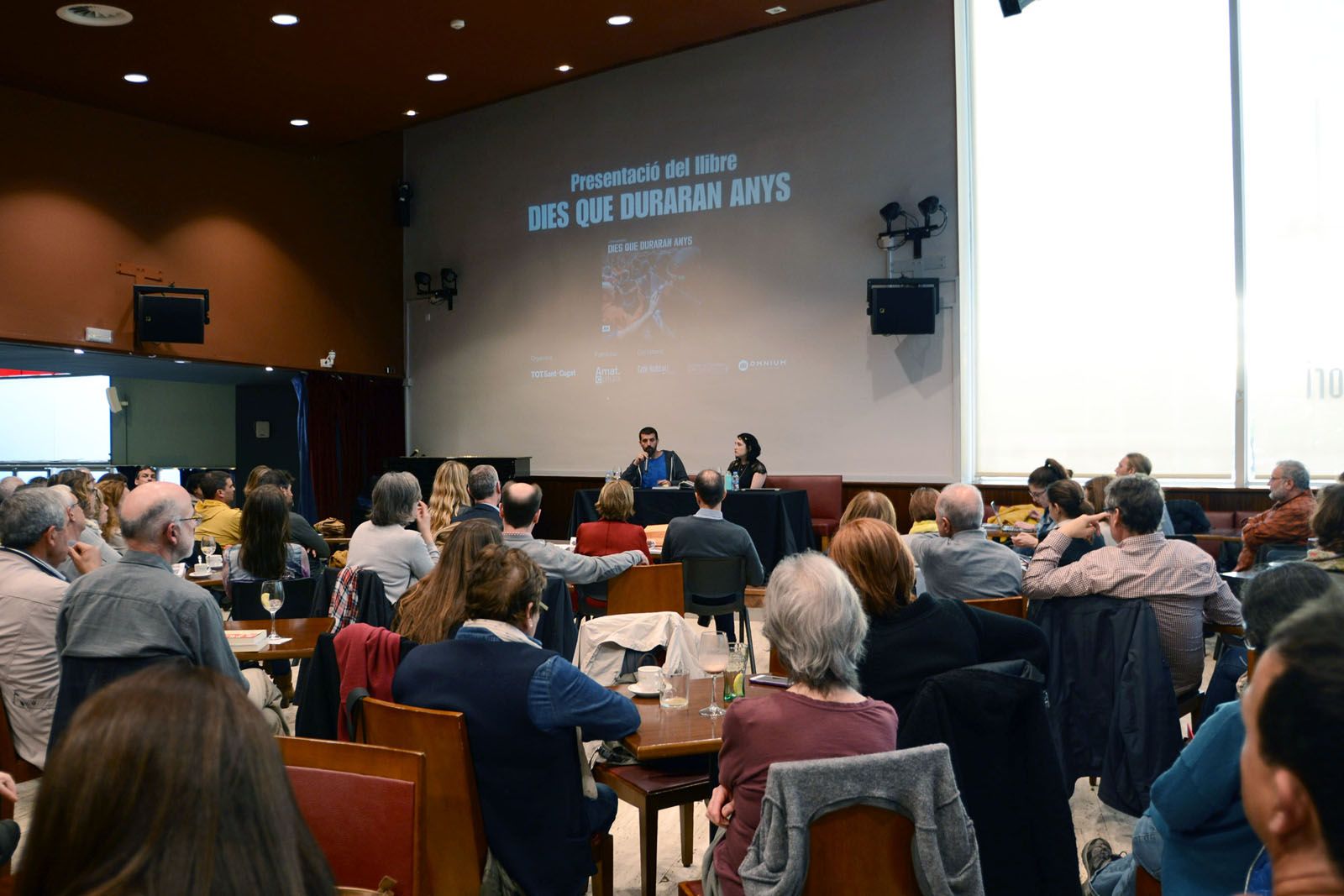 Durant la presentació, Borràs ha explicat com ha viscut la 'Tardor Catalana'. FOTO: Silvia Polanco Durant la presentació, Borràs ha explicat com ha viscut la 'Tardor Catalana'. FOTO: Silvia Polanco