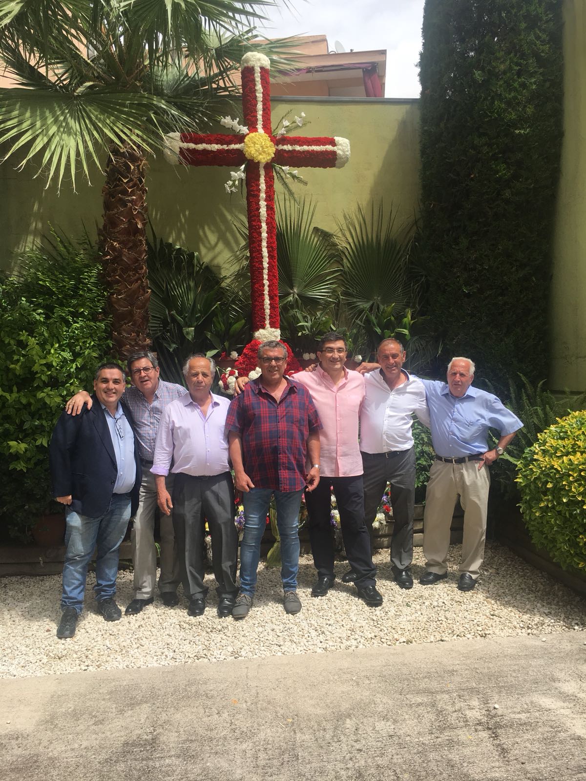 A l'esquerra el president del CPA amb altres membres de l'entitat FOTO: Cedida