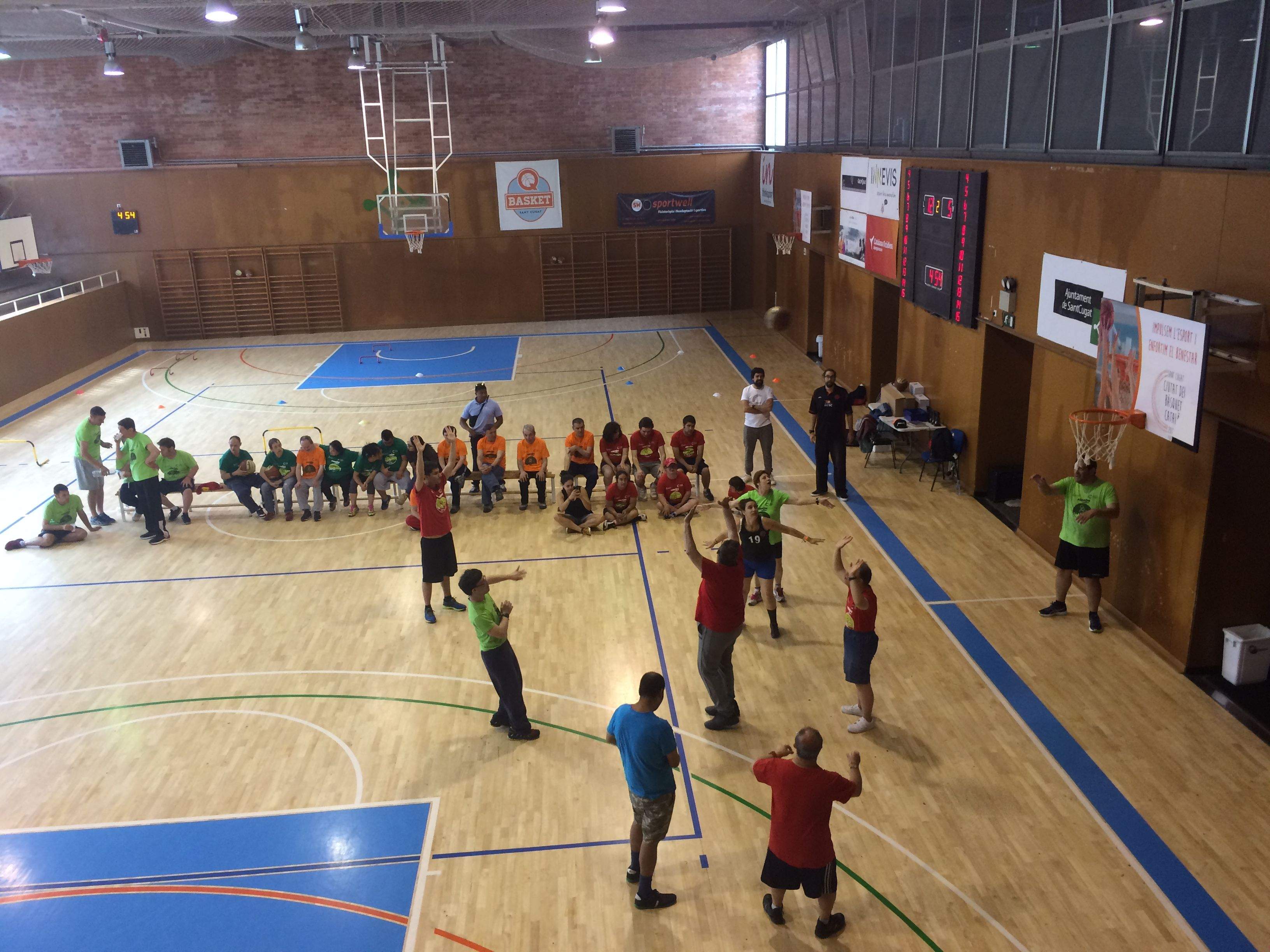 Hi han partiocipat els equips Sant Medir, Edda de Carli i ASPASUR, de la Fundació Grup Catalònia, i Guru i Taller Jeroni de Moragas. FOTO: Àlex López Puig