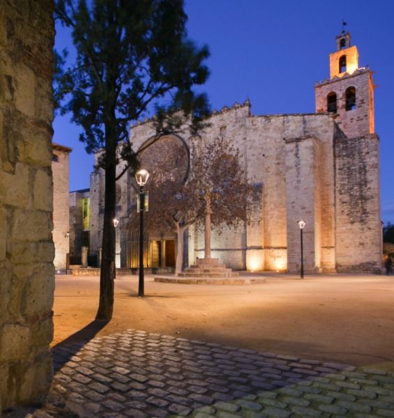 Visitar el Monestir de Sant Cugat de nit és tota una experiència FOTO: Cedida