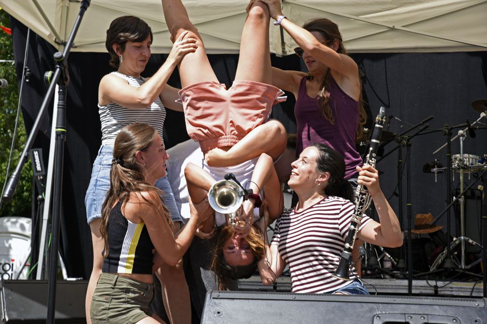 Balkan Paradaise Orchestre a la VII Estovallada FOTO: Bernat Millet Balkan Paradaise Orchestre a la VII Estovallada FOTO: Bernat Millet