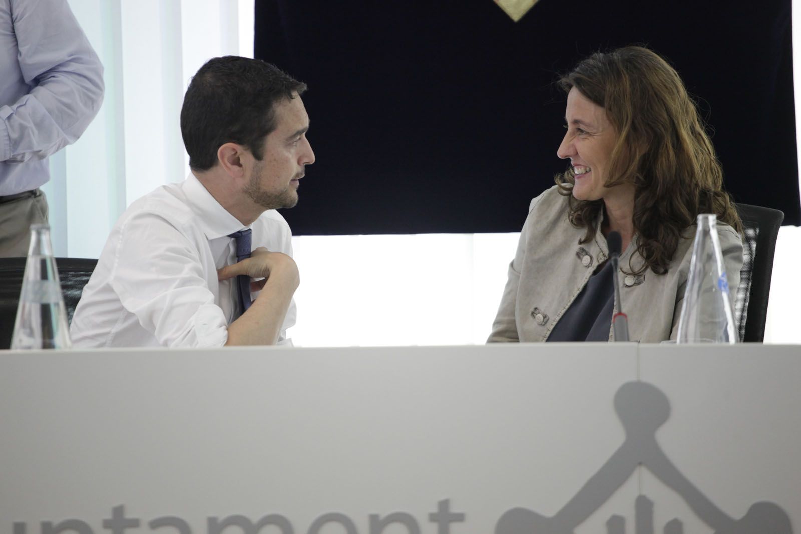 Calvet i Conesa en un ple municipal FOTO: Artur Ribera 