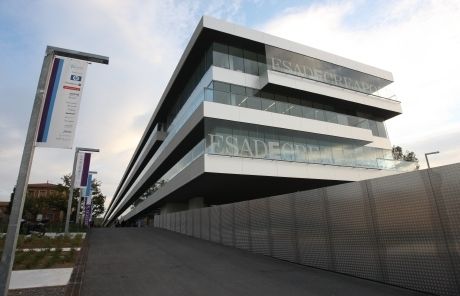 Edifici d'ESADE a Sant Cugat. FOTO: Arxiu