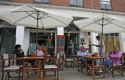 Les terrasses s'ha de començar a recollir a les 23 hores, massa d'hora segons els restauradors