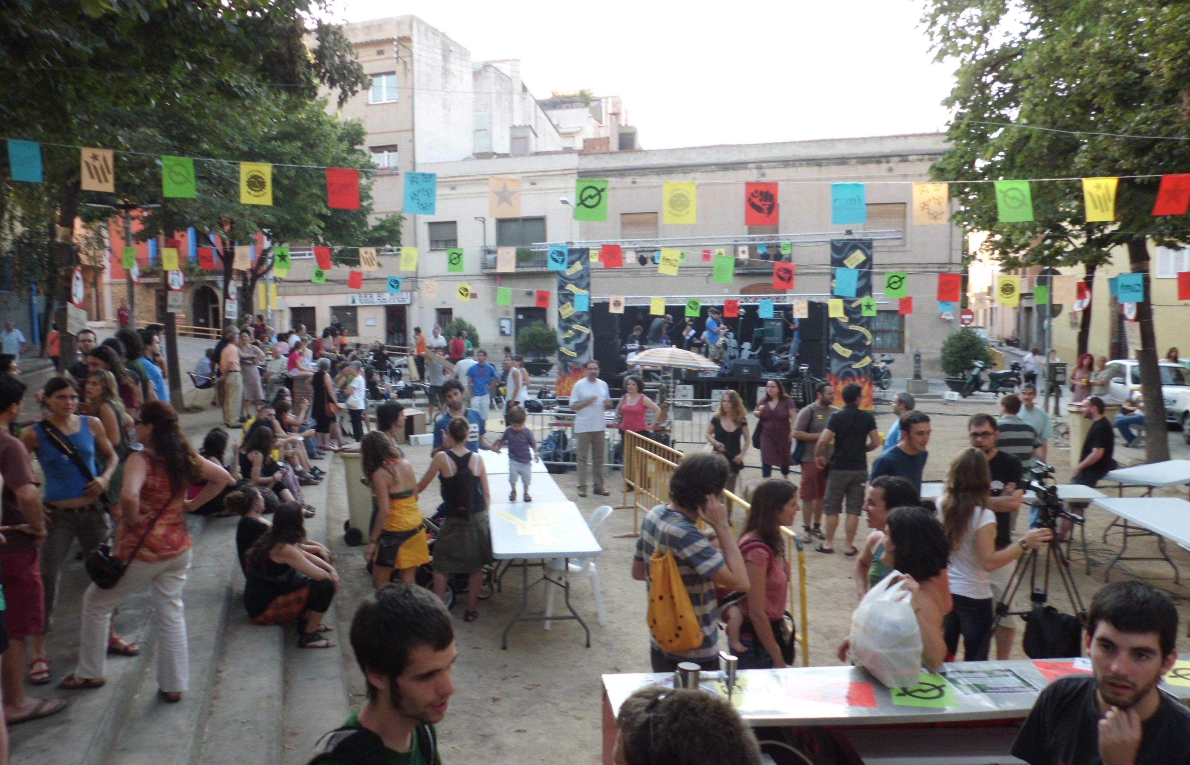 La Festa Major Alternativa té lloc a a plaça Pep  Ventura fins el dia 2. FOTO: JR Armadàs