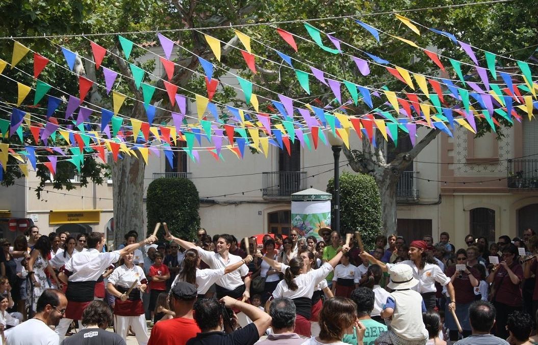 Actuació dels Bastoners de Sant Cugat