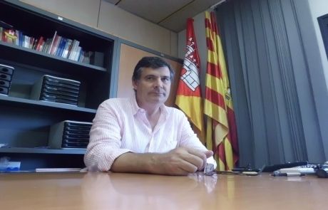 Josep Puig al seu nou despatx. FOTO: J.R. Armadàs