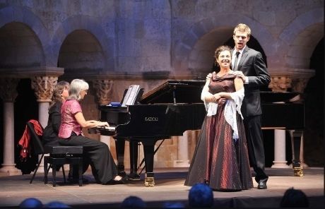 Imatge del concert al claustre. FOTO: Premsa Sant Cugat