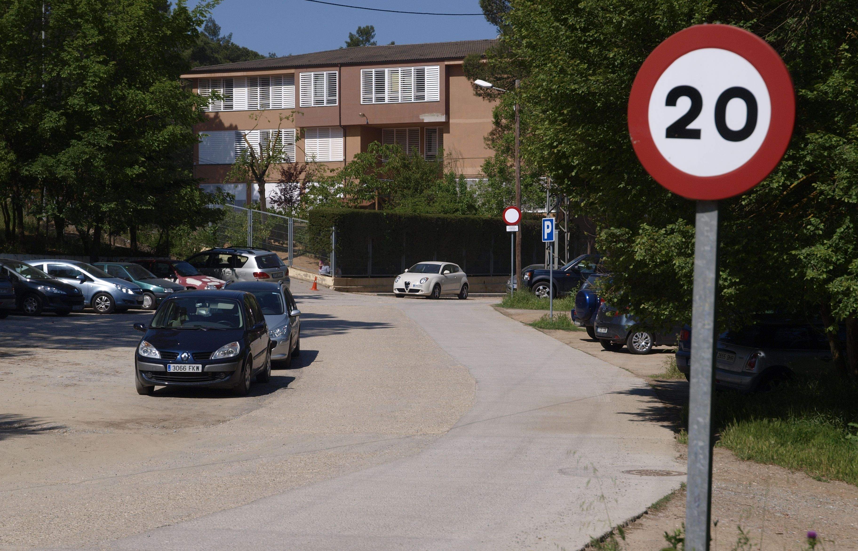 La local·lització del centre fa que no hi hagi accés en transport públic FOTO: A. Ribera