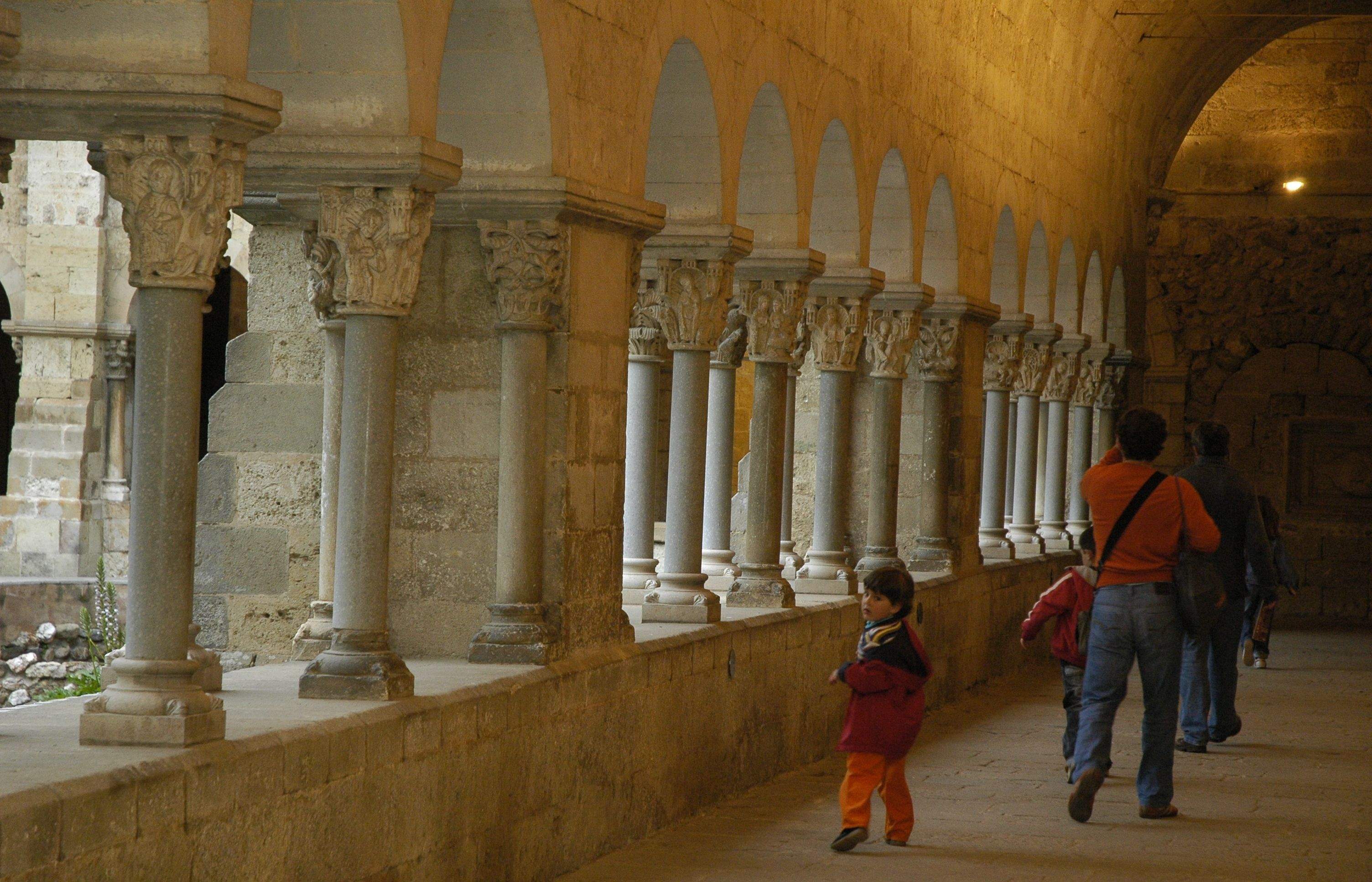 El Museu Monestir acull activitats per a tota la família durant el mes d'agost. FOTO: A. Ribera