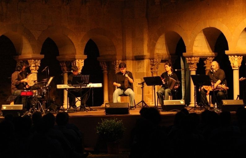 Concert al claustre del monestir. FOTO: Ll. Llebot