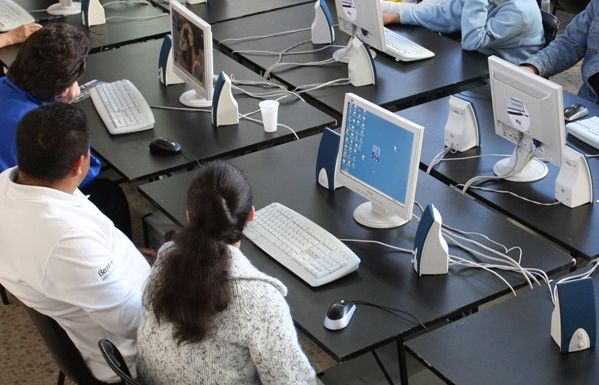 L'Ajuntament té previst iniciar un curs d'informàtica bàsica per a aturats. FOTO: Luís Llebot