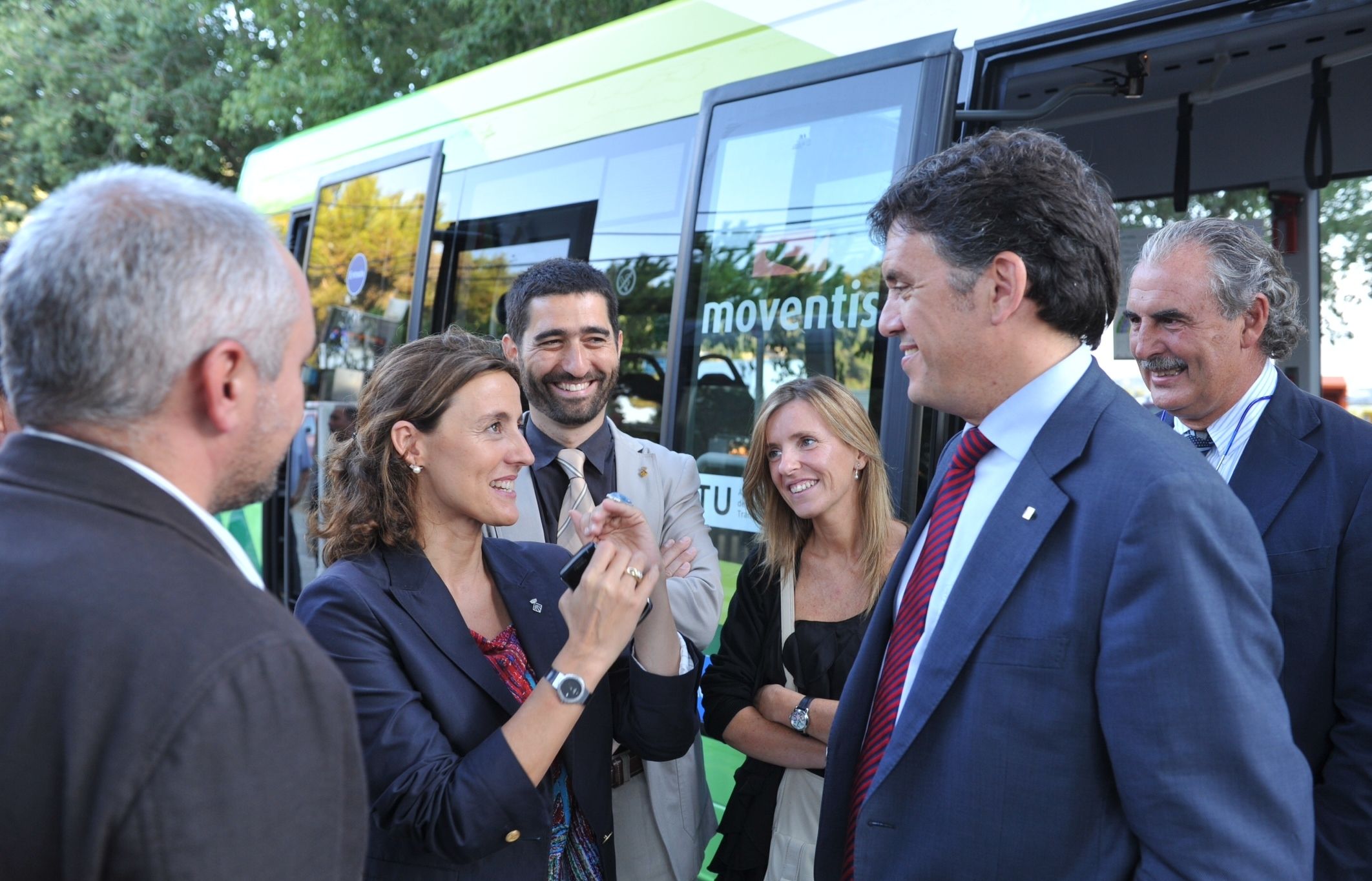 Conesa i Recoder a la presentació del nou vehicle FOTO: Localpress