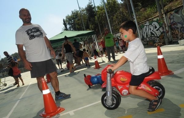 Circuit de motos dels jocs infantils