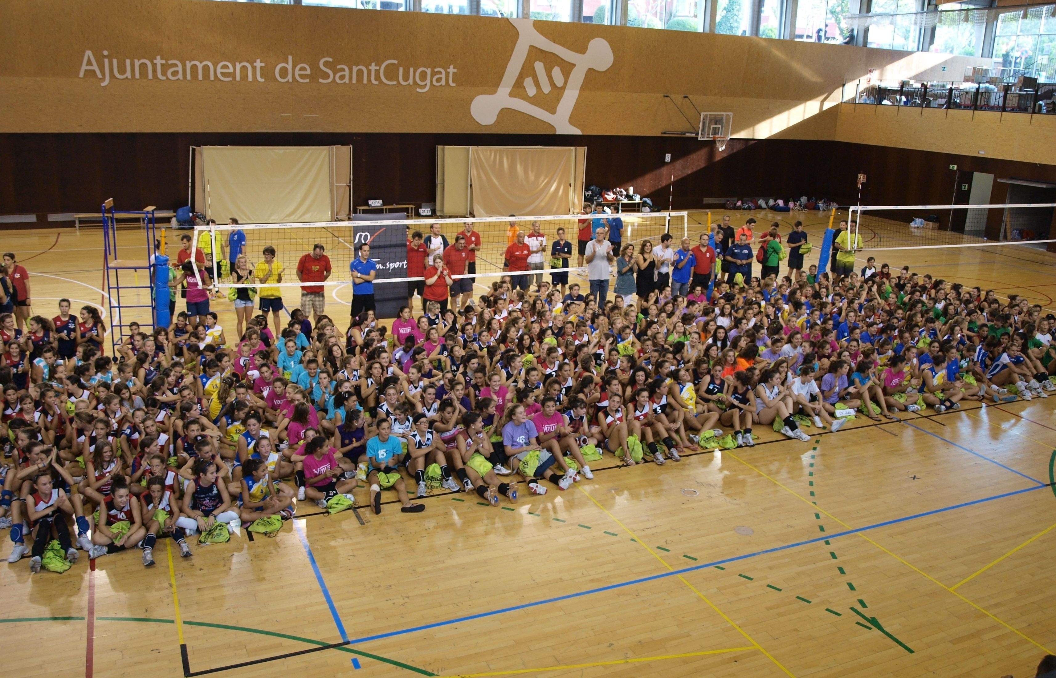 Més de 400 nenes han omplert la pista del Pavelló 3. FOTO: Pere Fernández