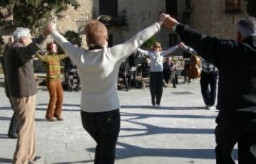 L'Aplec se celebra en el marc incomparable del Monestir. FOTO: Arxiu