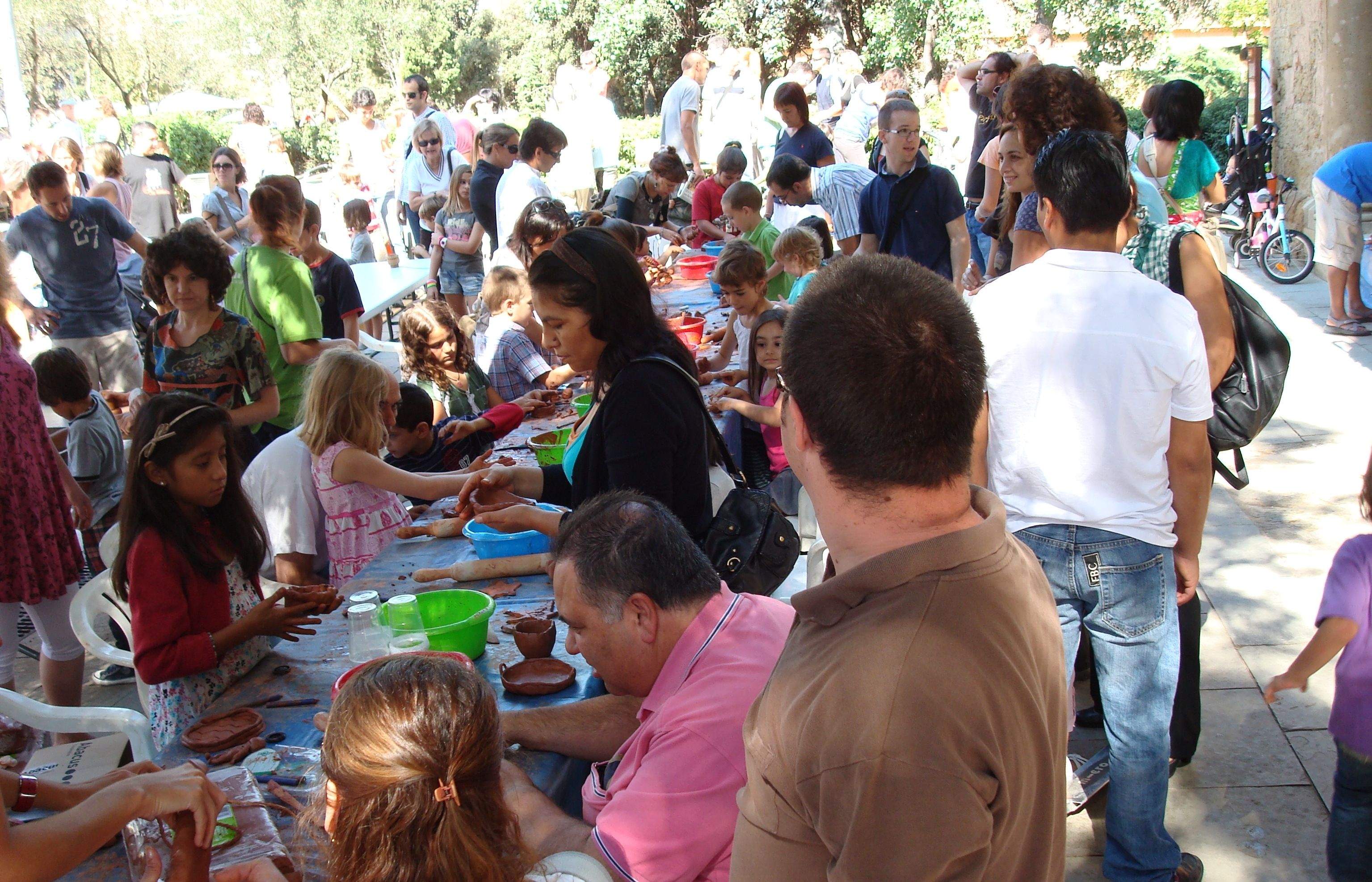 Els tallers infantils, un dels èxits del Patrimoni Viu 2011. FOTO: C.Caballé