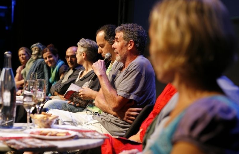 Lluís Soler explicant què veurem a "Luces de Bohemia". FOTO: A. Ribera