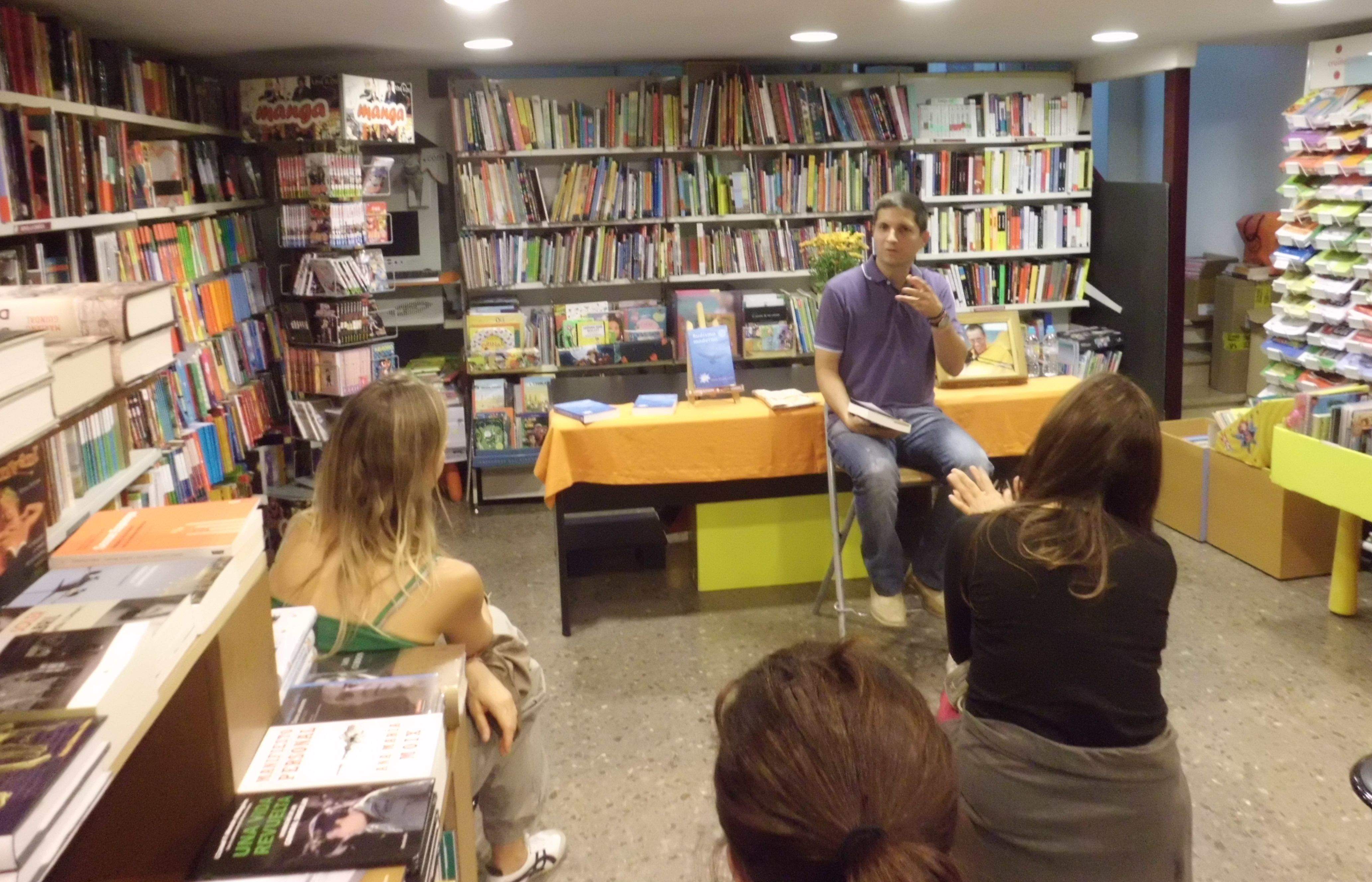 La presentació es va fer a Alexandria Llibres. FOTO: B. Bella