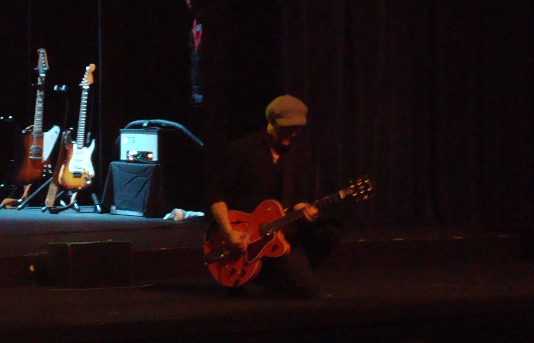 Juan Aguirre va deixar ben clar perquè és un gran guitarrista. FOTO: C.Caballé